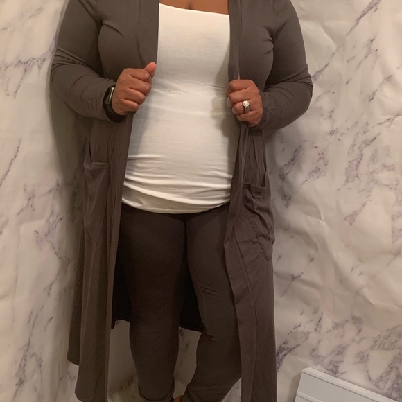 Gray Duster Set - Picture 1 of 5